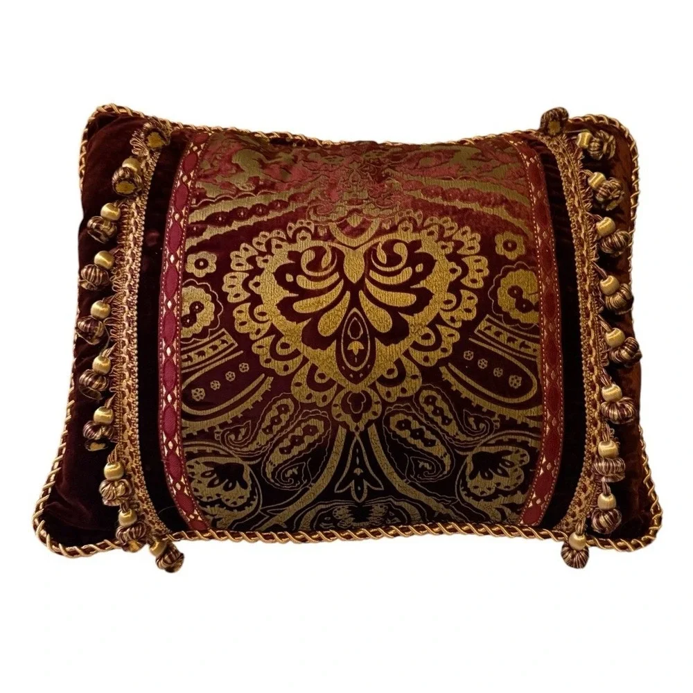 Unkown vintage damask